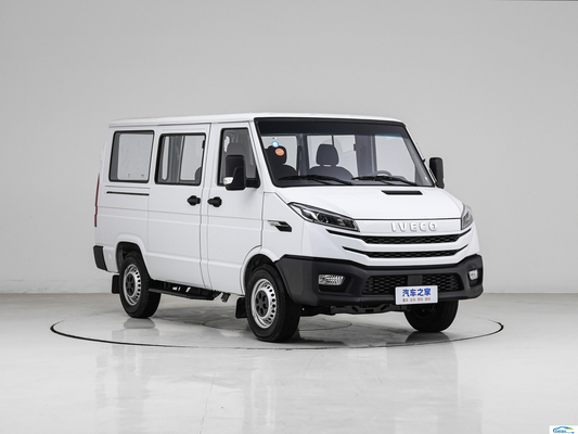 MPV multifuncional com ecrã táctil para transporte de passageiros e mercadorias Iveco Diesel