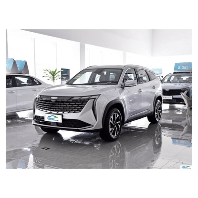 Descubra o Hybrid Boyue L Compact Car de Geely com cor interior escura