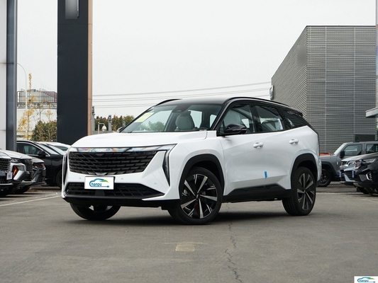 Descubra o Hybrid Boyue L Compact Car de Geely com cor interior escura