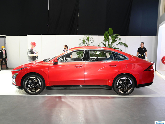 2024 Wuling Starlight 70km Standard Sedan Elétrico Ride-On Carro de Passageiros Veículo de Energia