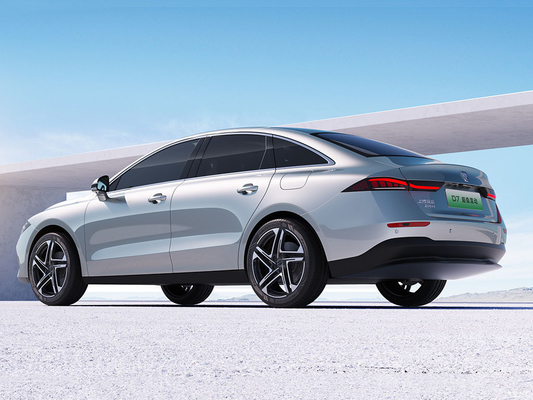 Roewe D7 DMH 125 Energy Midsize PHEV Electric Sedan Beyond Edition para e varejo