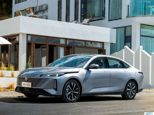 2024 Changan Eado Plus Blue Whale 1.4t GDIdct Ride-On Gasoline Automóvel Carros de passageiros
