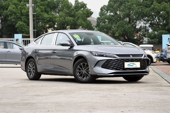 DM-I-2024 80KM Leading Model PHEV Sedan para BYD Velocidade máxima 180Km/h Tipo de energia PHEV