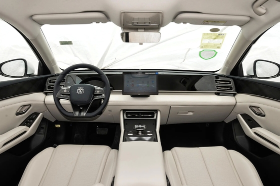 DM-I-2024 80KM Leading Model PHEV Sedan para BYD Velocidade máxima 180Km/h Tipo de energia PHEV