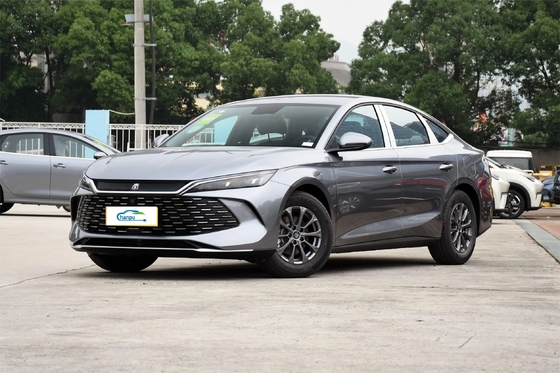 DM-I-2024 80KM Leading Model PHEV Sedan para BYD Velocidade máxima 180Km/h Tipo de energia PHEV