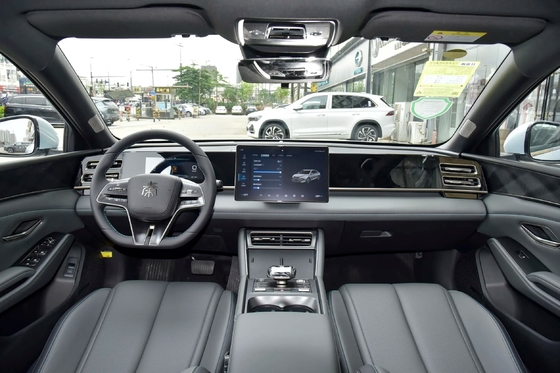 Qin L Dm-I-2024 Eco-Friendly Dual Powertrain Phev Sedan da BYD com 4 Portas Swing Open