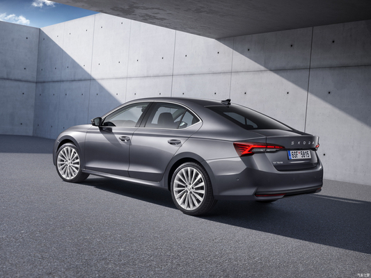 2024 Skoda Octavia Pro TSI280 1.5L Sedan a gasolina Carro com ESC e controle de velocidade normal