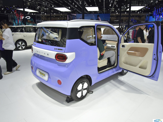 Veículo Energético 2024 Wuling Hongguang MINI Macaroon 170km Ride-On EV Carro de passageiros