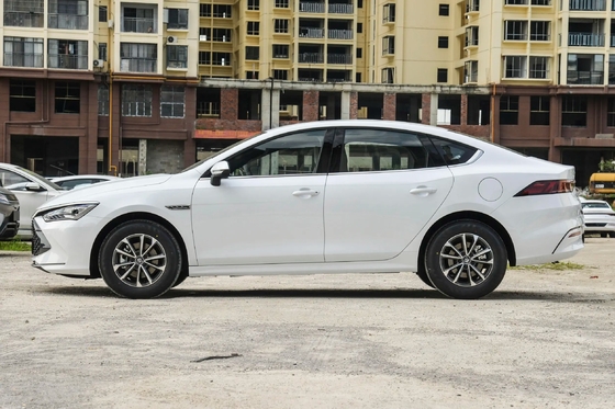 BYD Electric Qin Plus Dm-2024 Dm-I Honor versão 55Km Carro compacto PHEV com porta giratória