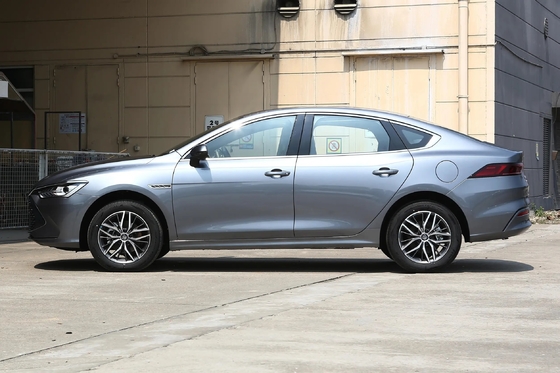 Espaçoso sedã compacto de 5 lugares BYD Qin Plus Dm-2024 Dm-I Honor Versão 120Km PHEV Carro