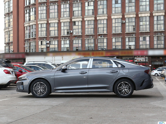 2023 2024 Kia K5 Sedan de 5 portas 1.5T 2.0T Automóvel a gasolina para carros de passageiros Hyundai
