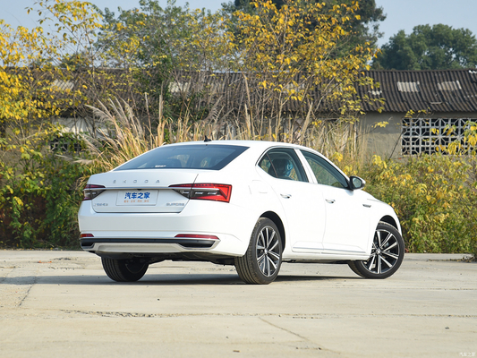 Ajuste elétrico do assento do condutor 2024 Skoda Superb TSI 280 SUV AWD para Volkswagen