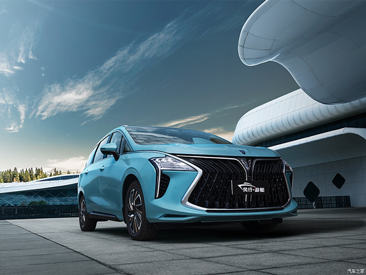 2024 Dongfeng Fengxing Forthing Juventude Iate 1.5T 7-Speed 197 HP L4 Médio MPV Automóvel a gasolina