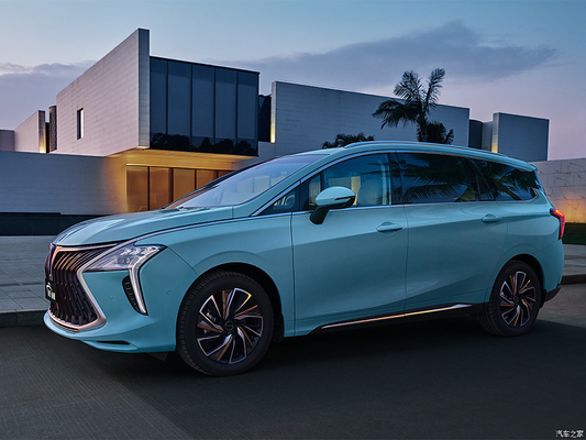 2024 Dongfeng Fengxing Forthing Juventude Iate 1.5T 7-Speed 197 HP L4 Médio MPV Automóvel a gasolina