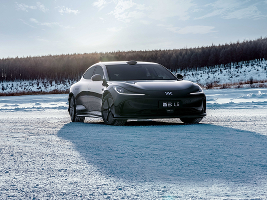 650KM-780KM Range 4WD SUV elétrico Carro com caixa de engrenagens automática ZHIJI L6 veículo energético
