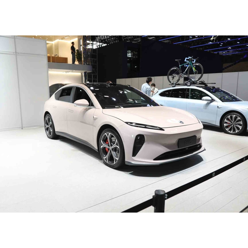 100Kwh Quatro Portas Porta balançante Nio Et5-2024 Carro de viagem Cinco lugares Veículos elétricos